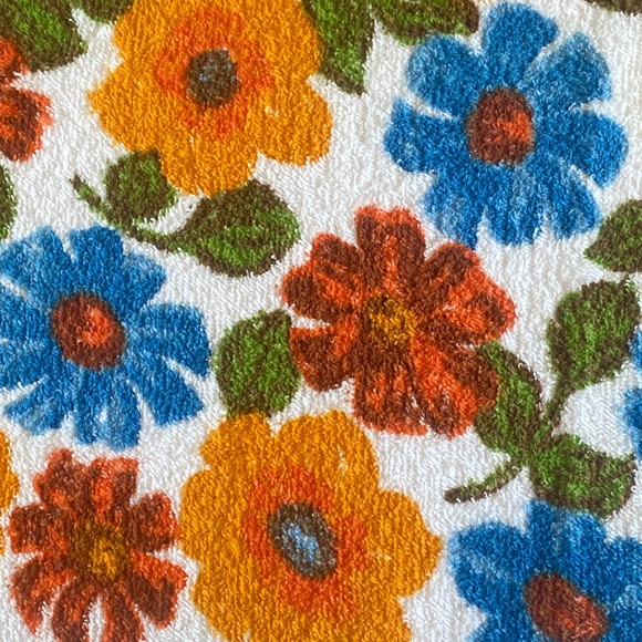 True Vintage Towel Bath Flower Power 60s 70s Retro Floral Beach Towel - Picture 1 of 5